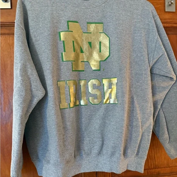 Huge lot of Notre Dame clothes - Picture 9 of 16